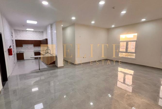 887045 - Property Image 2