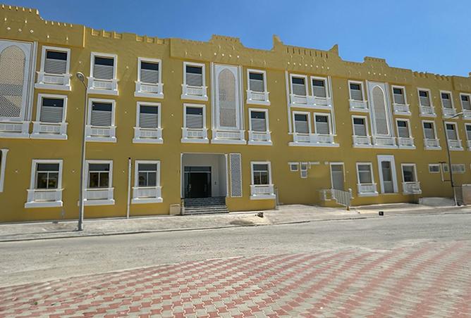 967831 - Property Image 2