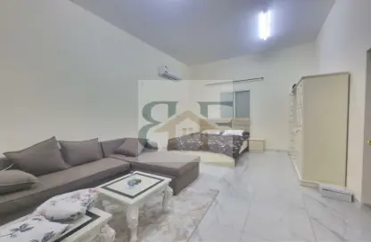Villa - Studio - 1 Bathroom for rent in Al Aziziyah - Al Aziziyah - Doha