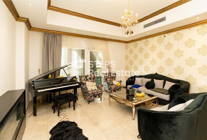 958288 - Property Image 2