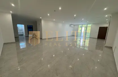 Apartment - 2 Bedrooms - 3 Bathrooms for rent in RASTEC 24 - Al Kinana Street - Al Sadd - Doha