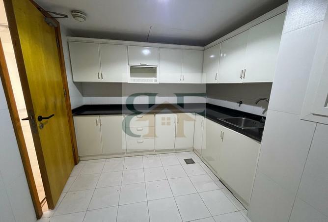 981202 - Property Image 2