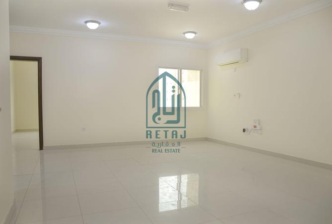 743459 - Property Image 2