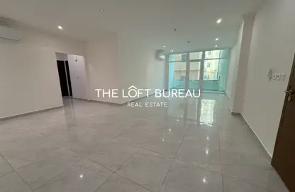 Apartment - 2 Bedrooms - 3 Bathrooms for rent in Al Nasr Street - Al Nasr - Doha
