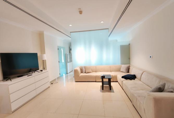 956701 - Property Image 3