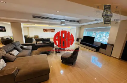 Apartment - 3 Bedrooms - 4 Bathrooms for rent in Al Nasr Street - Al Nasr - Doha