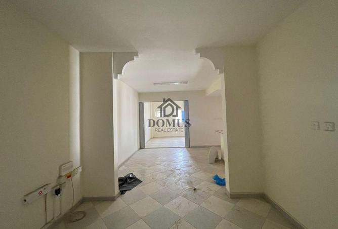 911822 - Property Image 3