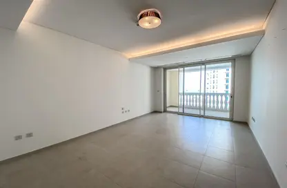 Apartment - 1 Bedroom - 2 Bathrooms for rent in Viva West - Viva Bahriyah - The Pearl Island - Doha