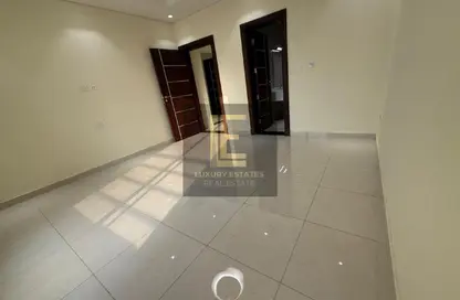 شقة - غرفة نوم - 2 حمامات للايجار في فوكس هيلز اي 13 - فوكس هيلز - الوسيل