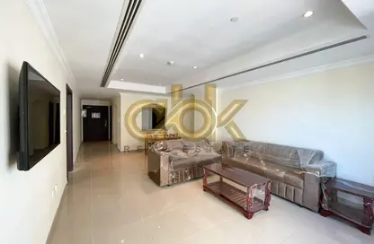 Apartment - 1 Bedroom - 2 Bathrooms for rent in East Porto Drive - Porto Arabia - The Pearl Island - Doha