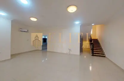 Villa - 4 Bedrooms - 4 Bathrooms for rent in Ain Khaled Villas - Ain Khaled - Doha