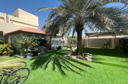 صورة لـ حديقة فيلا - 6 غرف نوم - 4 حمامات للبيع في طريق مسيمير - أبو هامور - الدوحة ، صورة رقم 1