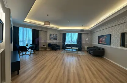 Apartment - 1 Bedroom - 2 Bathrooms for rent in Bin Al Sheikh Towers - Al Mirqab Al Jadeed - Doha