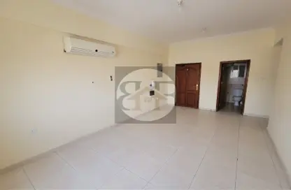 Apartment - 2 Bedrooms - 2 Bathrooms for rent in Al Mansoura - Al Mansoura - Doha