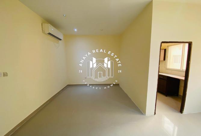 990913 - Property Image 2