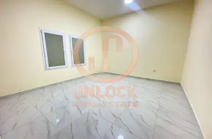 Apartment - 3 Bedrooms - 2 Bathrooms for rent in Al Kheesa - Al Kheesa - Umm Salal Mohammed