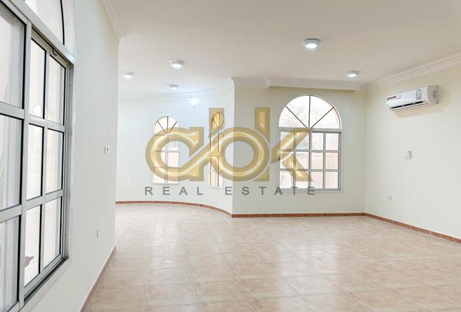 955474 - Property Image 3