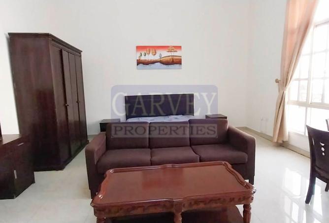 1003603 - Property Image 2