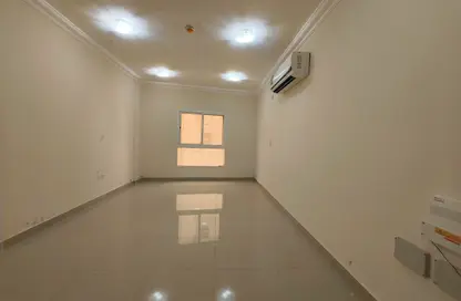 Apartment - 2 Bedrooms - 2 Bathrooms for rent in Somerset Al Mansoura - Al Mansoura - Doha