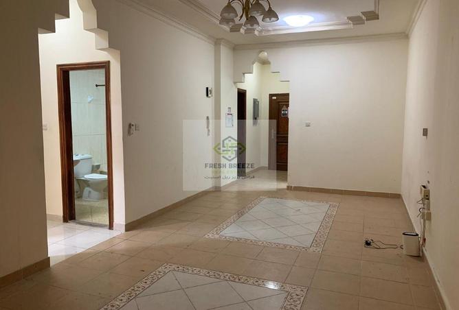 979842 - Property Image 2