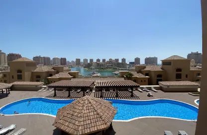 Apartment - 1 Bedroom - 2 Bathrooms for rent in Tower 9 - Porto Arabia - The Pearl Island - Doha