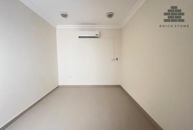 927161 - Property Image 3