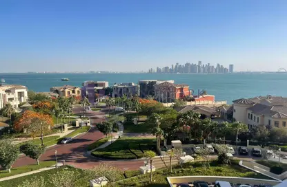 Apartment - 2 Bedrooms - 3 Bathrooms for sale in Viva West - Viva Bahriyah - The Pearl Island - Doha