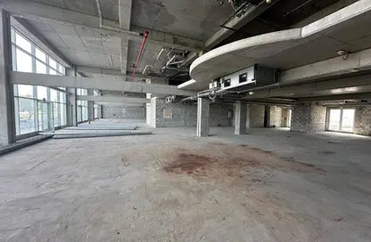Show Room - Studio - 1 Bathroom for rent in New Doha - Doha