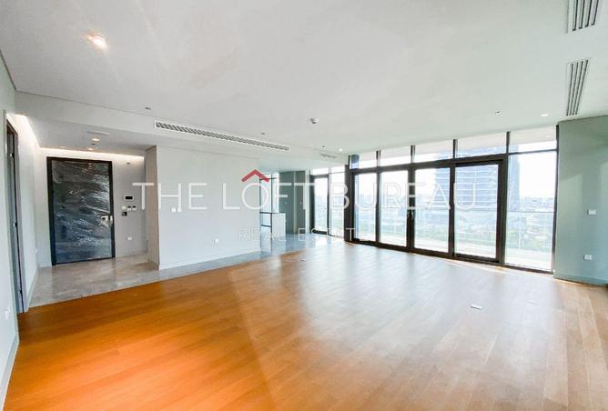 960921 - Property Main Image