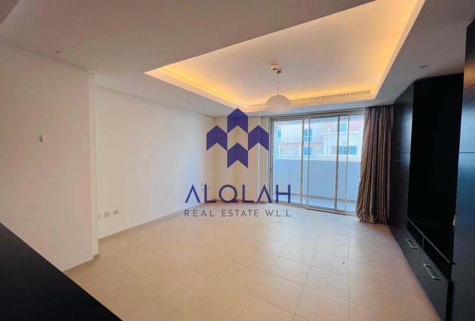 965411 - Property Main Image