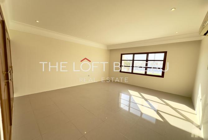 961240 - Property Image 3