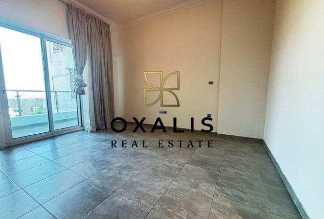 1001318 - Property Image 3