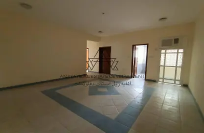 Apartment - 2 Bedrooms - 2 Bathrooms for rent in Al Mansoura - Al Mansoura - Doha