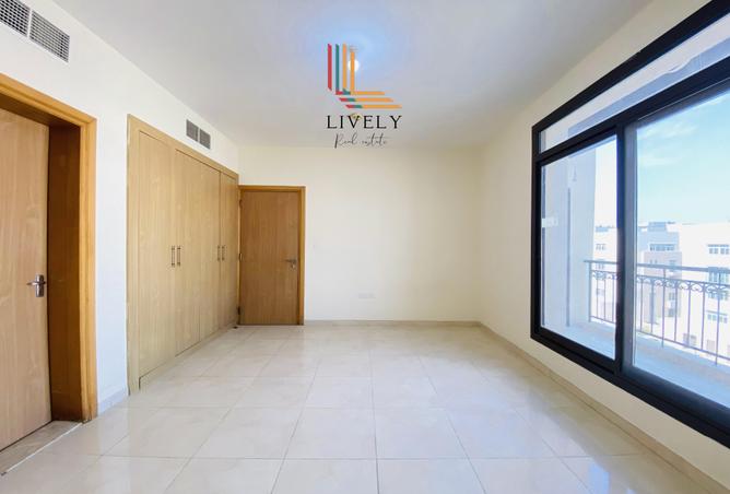 947725 - Property Image 3