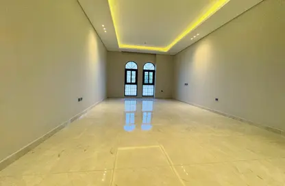 شقة - غرفة نوم - 2 حمامات للبيع في جنوب فوكس هيلس - فوكس هيلز - الوسيل