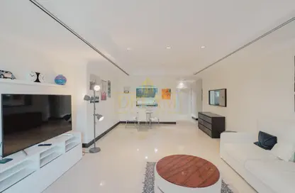 Apartment - 1 Bedroom - 2 Bathrooms for rent in Porto Arabia - The Pearl Island - Doha