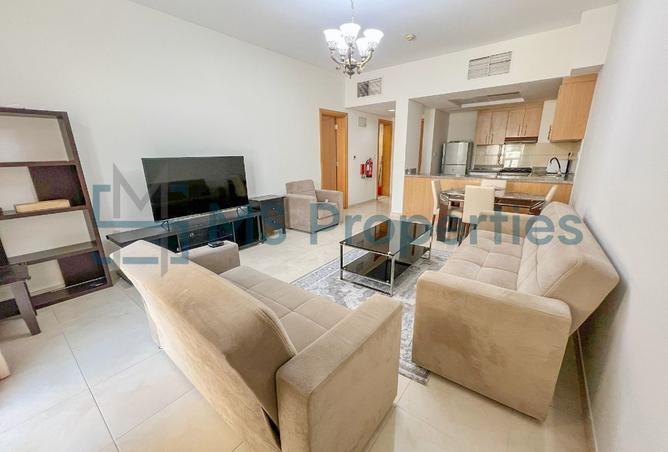 967515 - Property Image 2