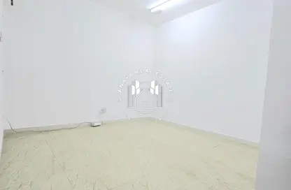 Apartment - 1 Bedroom - 1 Bathroom for rent in Umm Al Seneem Street - Ain Khaled - Doha