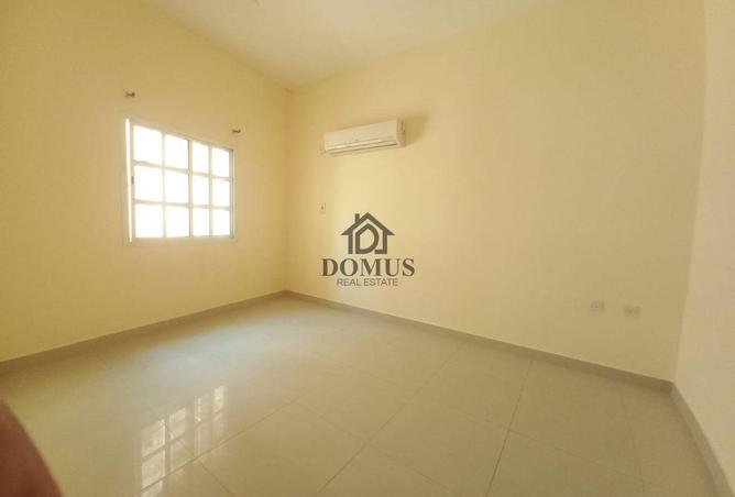 931993 - Property Image 2