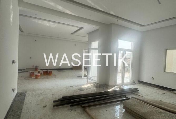 994695 - Property Image 2