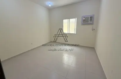 فيلا - 2 غرف نوم - 2 حمامات للايجار في شارع  بو هامو - أبو هامور - الدوحة