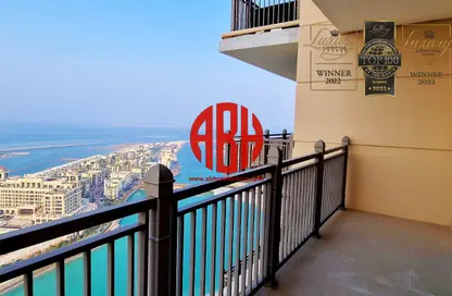 Apartment - 2 Bedrooms - 3 Bathrooms for rent in Abraj Bay - Abraj Quartiers - The Pearl Island - Doha
