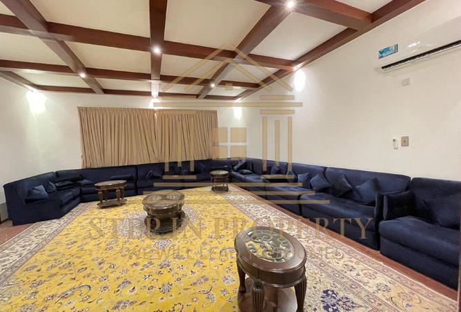 988726 - Property Main Image