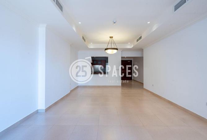 945813 - Property Image 2