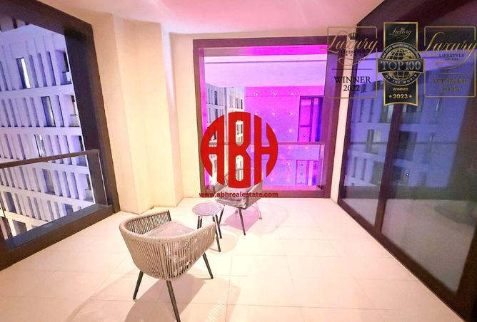 964458 - Property Image 2