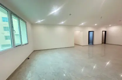 Apartment - 2 Bedrooms - 3 Bathrooms for rent in Al Sadd Road - Al Sadd - Doha