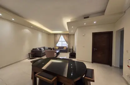 شقة - 2 غرف نوم - 3 حمامات للايجار في شارع السد - السد - الدوحة