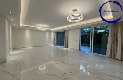 Villa - 5 Bedrooms - 6 Bathrooms for rent in Floresta Gardens - Floresta Gardens - The Pearl Island - Doha