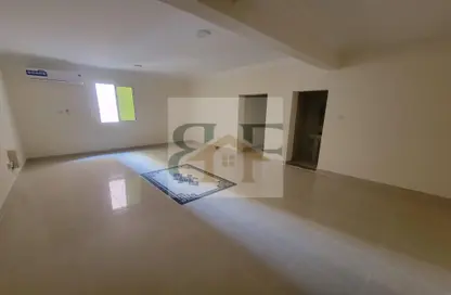 Apartment - 3 Bedrooms - 3 Bathrooms for rent in Al Mansoura - Al Mansoura - Doha