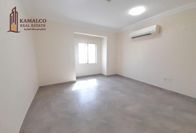 928589 - Property Image 3